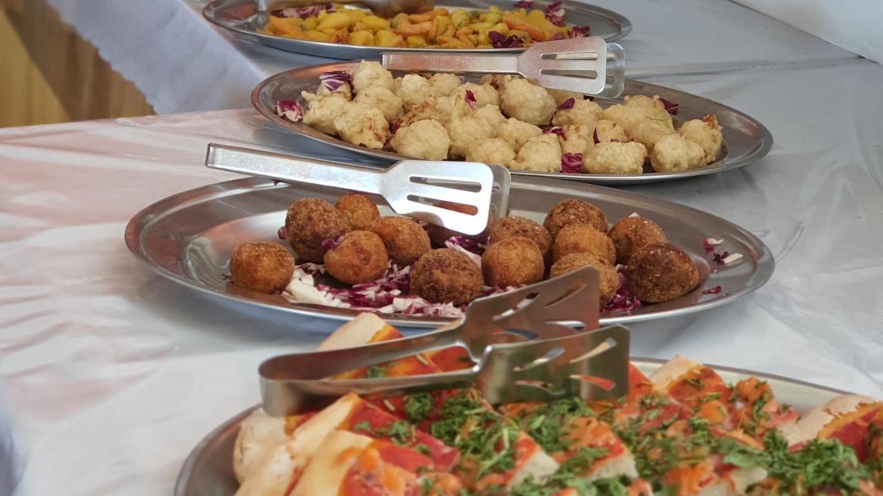 Hotel Merano Brenzone sul Garda Luaran gambar