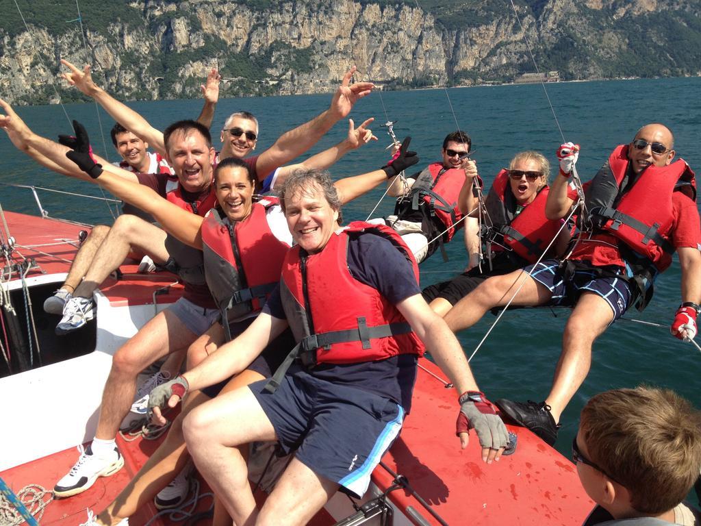 Hotel Merano Brenzone sul Garda Luaran gambar