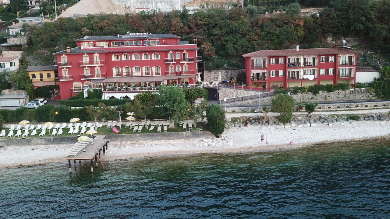 Hotel Merano Brenzone sul Garda Luaran gambar