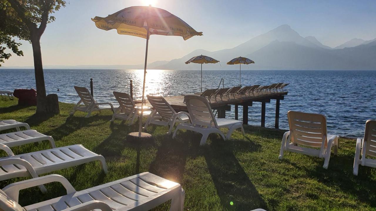 Hotel Merano Brenzone sul Garda Luaran gambar