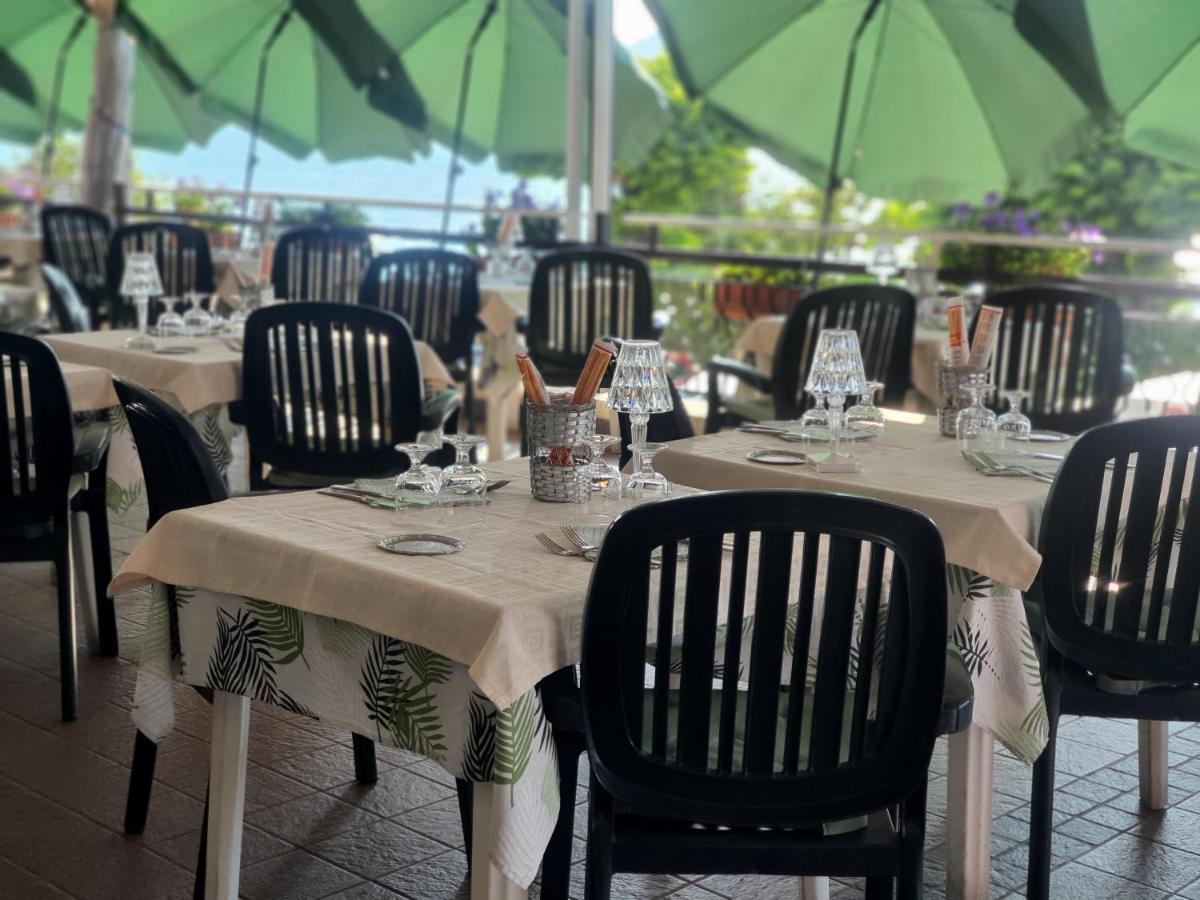 Hotel Merano Brenzone sul Garda Luaran gambar