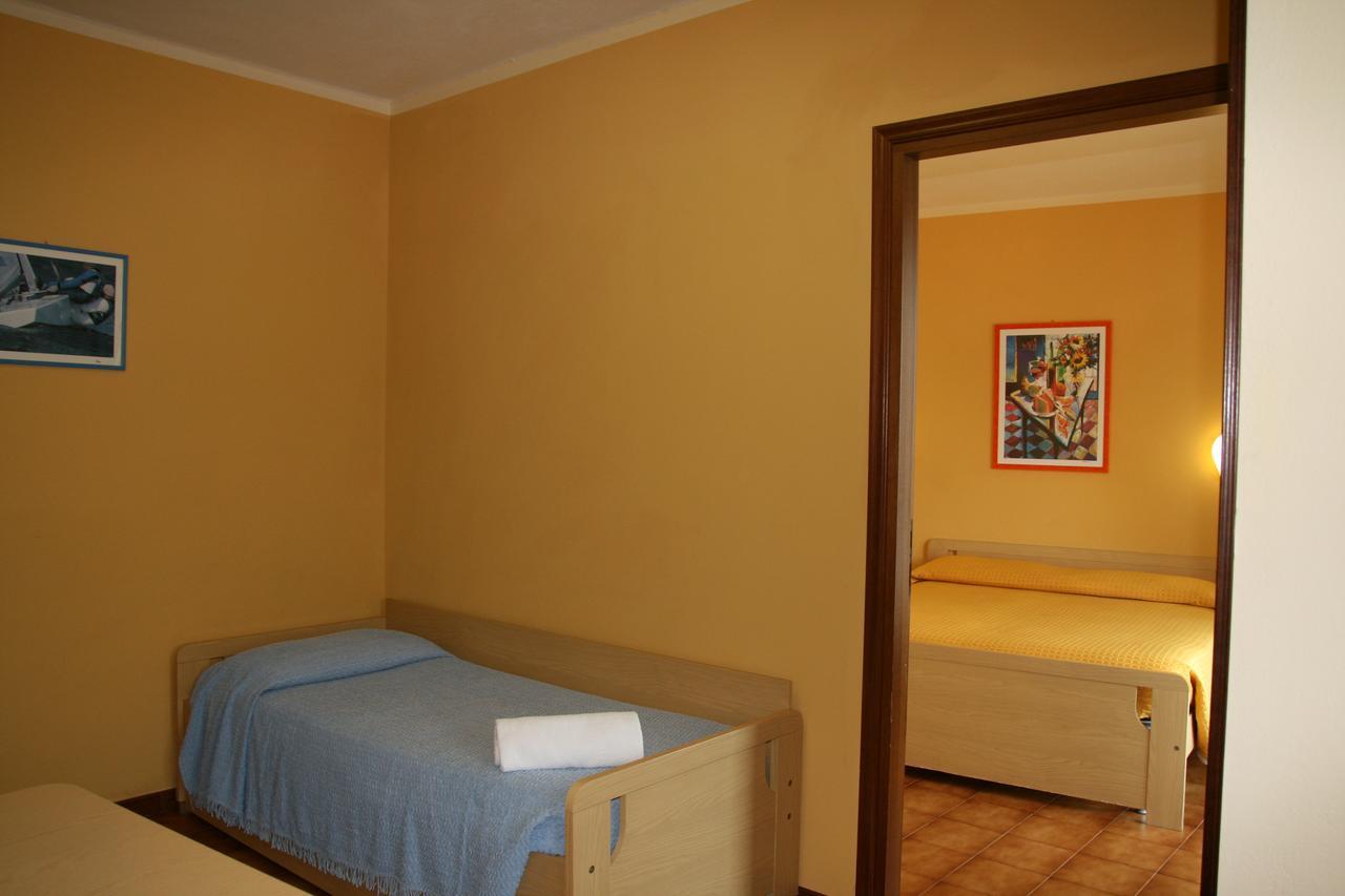 Hotel Merano Brenzone sul Garda Luaran gambar